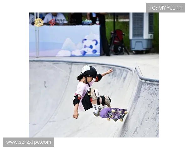 成都滑板队的防反策略分析与战术得失探讨