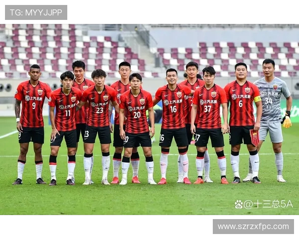 赛后分析：上海足球队与广州足球队的表现与状态全面对比