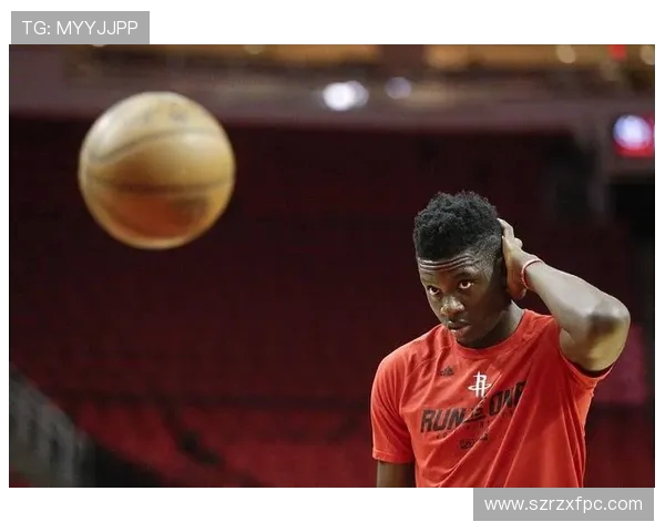 克林特卡佩拉：从边缘球员到NBA明星的奋斗之路与成长故事