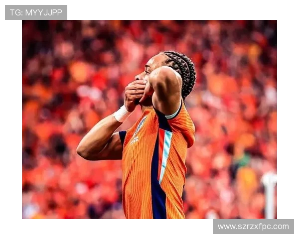 哈维西蒙斯：从青训新星到足坛闪耀之星的成长之路